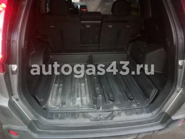 Nissan X-Trail II (T31) рестайлинг 2.5 169 Hp  2010 - 2015 фото